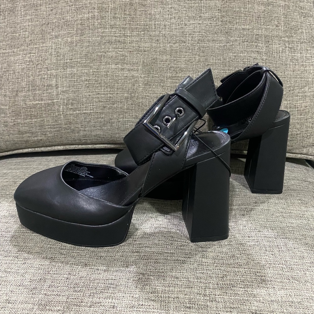 DKNY WOMENS FOOTWEAR PUMP
